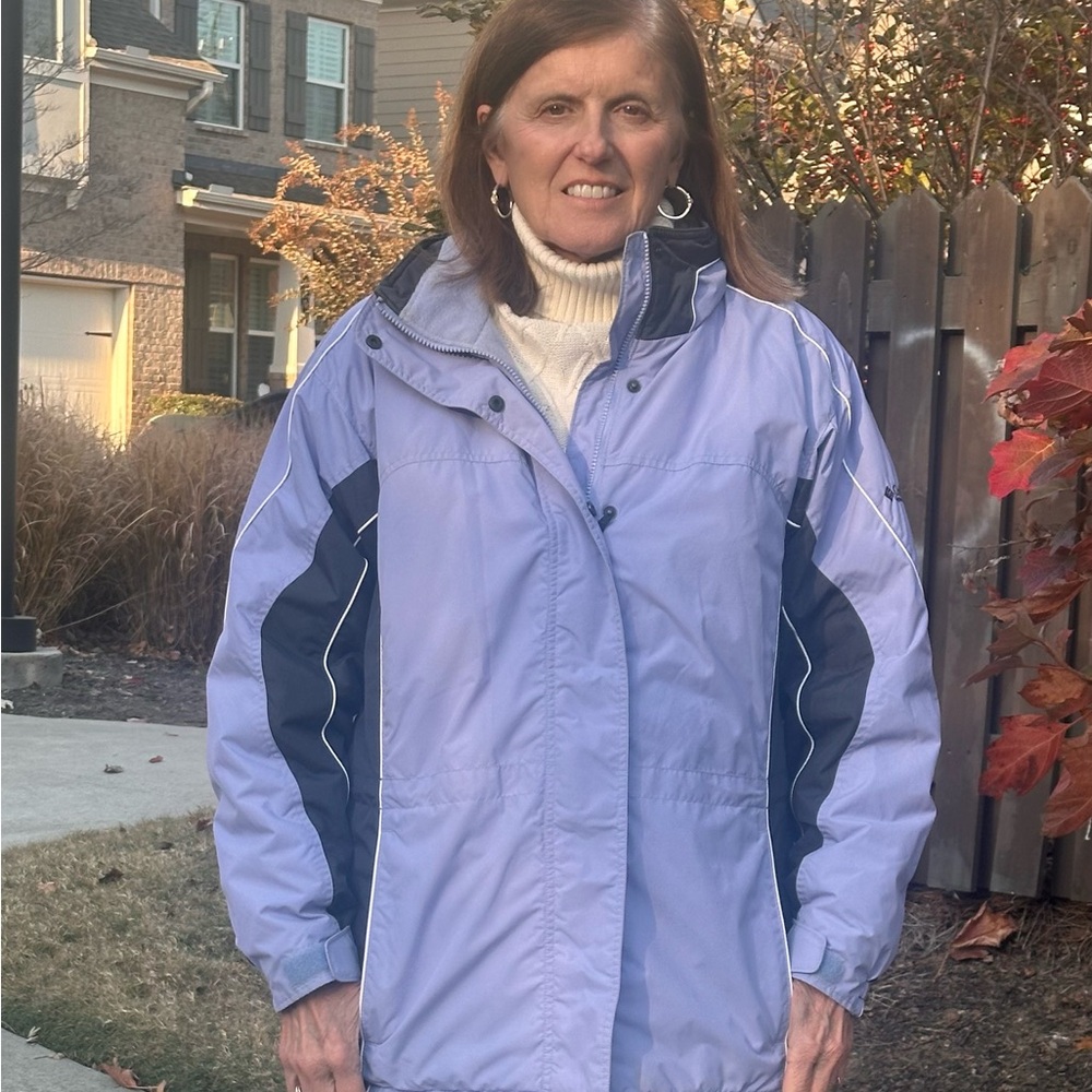 Columbia Women's periwinkle Blue and Black Ski Jacket